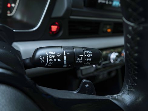 Used 2024 Honda Pilot Elite image 25
