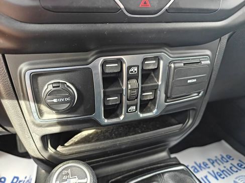 Used 2020 Jeep Wrangler Unlimited Sport S AWD/4WD image 28