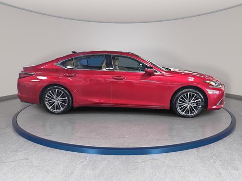 Used 2024 Lexus ES 350 w/ Premium Package FWD image 4