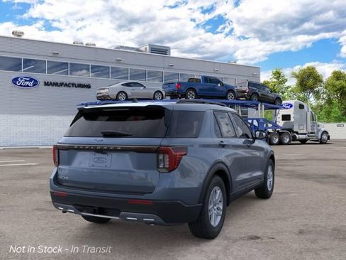 New 2026 Ford Explorer Active w/ Active Comfort Package RWD image 8