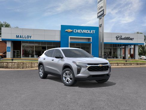New 2026 Chevrolet Trax LS w/ Driver Confidence Package image 1
