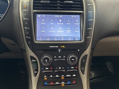 Used 2020 Lincoln Nautilus Reserve AWD/4WD image 24