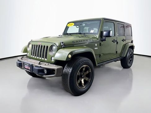 Used 2016 Jeep Wrangler Unlimited Sahara AWD/4WD image 3