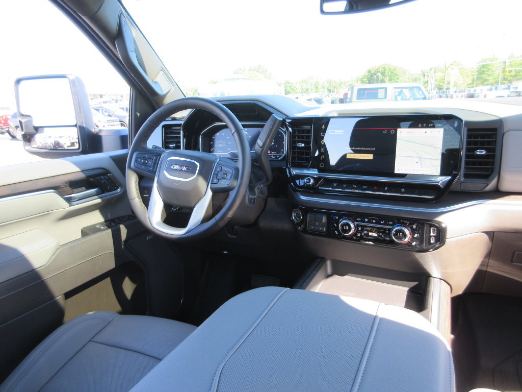 Certified 2025 GMC Sierra 2500 SLT w/ SLT Premium Package AWD/4WD image 28