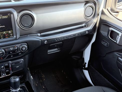 Used 2021 Jeep Wrangler Unlimited Sport w/ Sun And Sound Package AWD/4WD image 18
