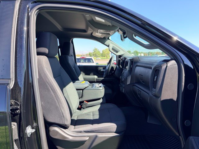 Used 2026 Chevrolet Silverado 2500 Custom w/ Custom Value Package AWD/4WD image 11