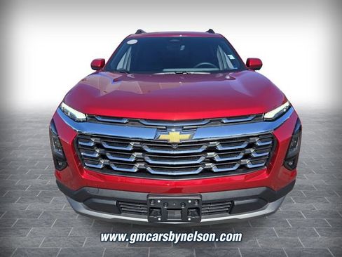 New 2026 Chevrolet Equinox LT w/ Convenience Package II AWD/4WD image 2