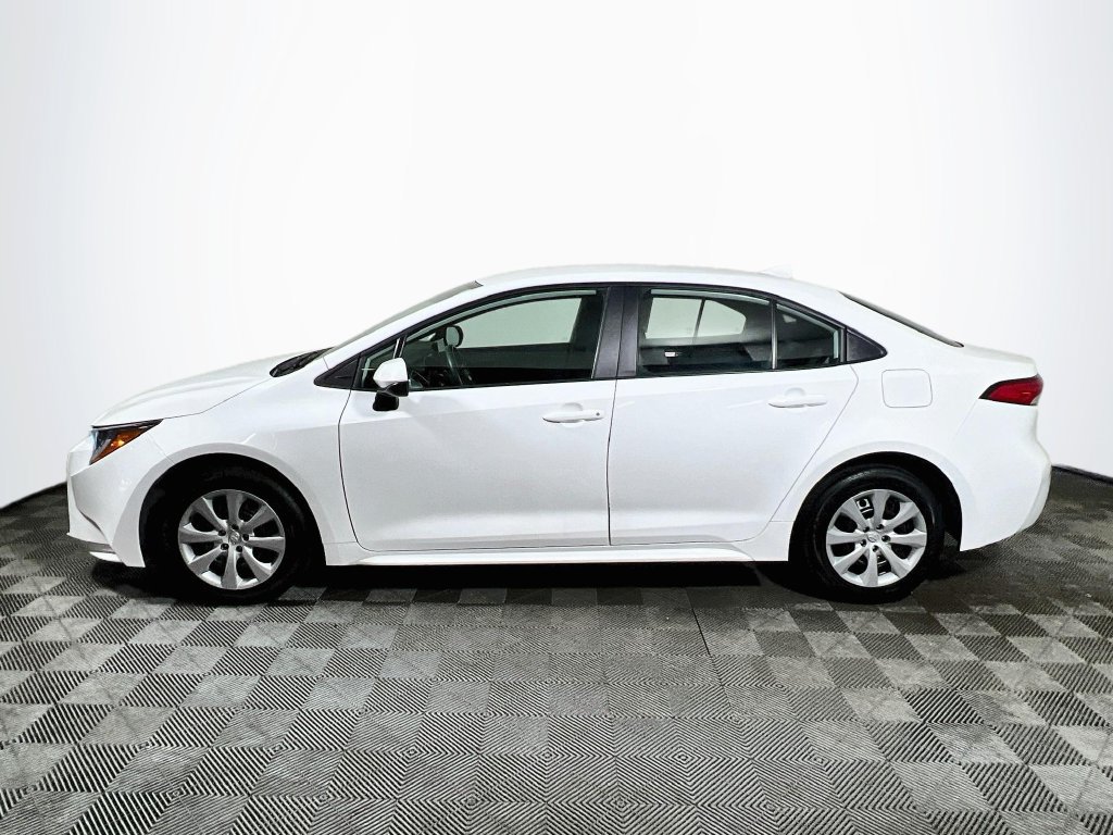 Certified 2024 Toyota Corolla LE FWD image 4