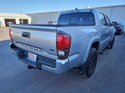 Used 2022 Toyota Tacoma SR5 image 7
