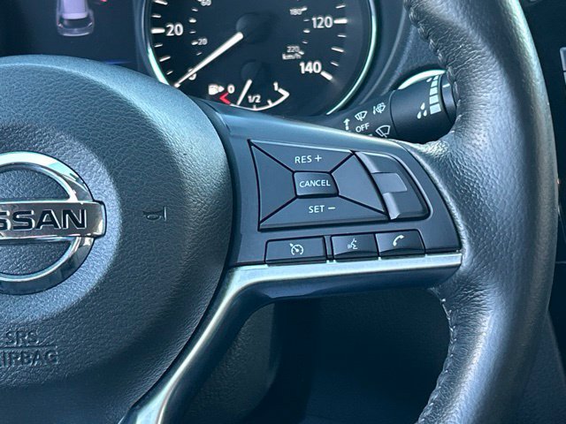 Used 2018 Nissan Rogue SV AWD/4WD image 39