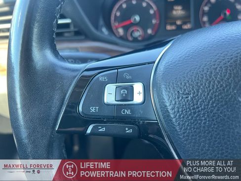 Used 2020 Volkswagen Passat 2.0T SEL image 12