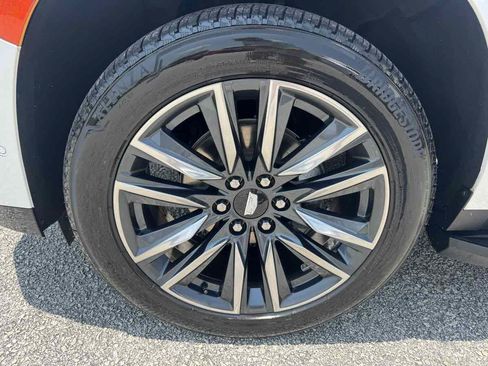 Used 2021 Cadillac Escalade ESV Sport RWD image 32
