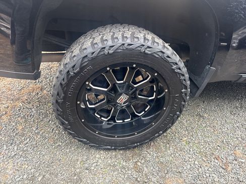 Used 2019 Chevrolet Silverado 1500 LTZ w/ LTZ Plus Package image 24