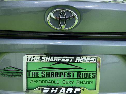 Used 2021 Toyota Corolla LE image 12