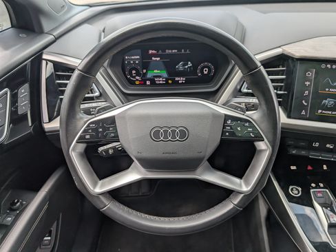 Used 2023 Audi Q4 e-tron Premium Plus w/ Premium Plus RWD image 24