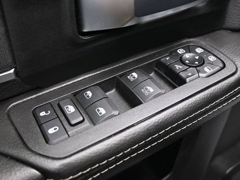 Used 2026 RAM 2500 Big Horn AWD/4WD image 11