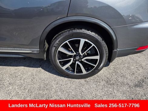 Used 2019 Nissan Rogue SL w/ Premium Package FWD image 12