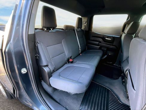 Used 2022 Chevrolet Silverado 1500 Custom image 17