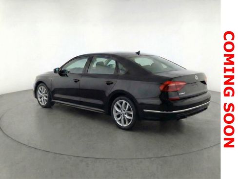 Used 2018 Volkswagen Passat 2.0T S image 4