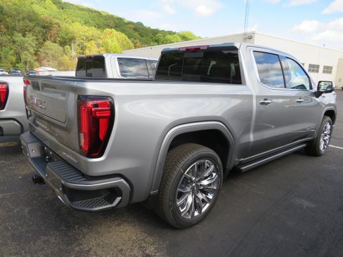 New 2026 GMC Sierra 1500 Denali w/ Denali Reserve Package image 5