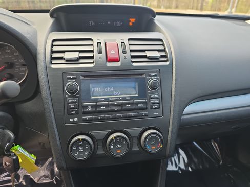 Used 2013 Subaru Crosstrek 2.0i Premium w/ Popular Pkg 2 image 21