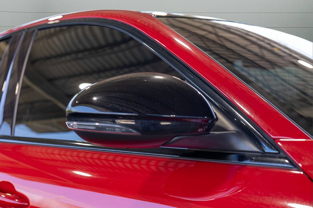 Used 2022 Alfa Romeo Giulia Veloce RWD image 11