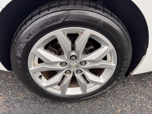 Used 2018 Chevrolet Impala LT image 5
