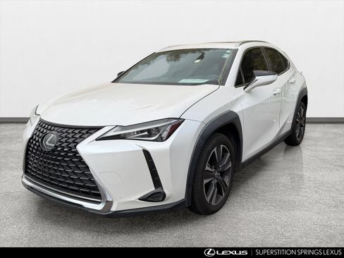 Used 2019 Lexus UX 200 w/ Premium Package FWD image 3