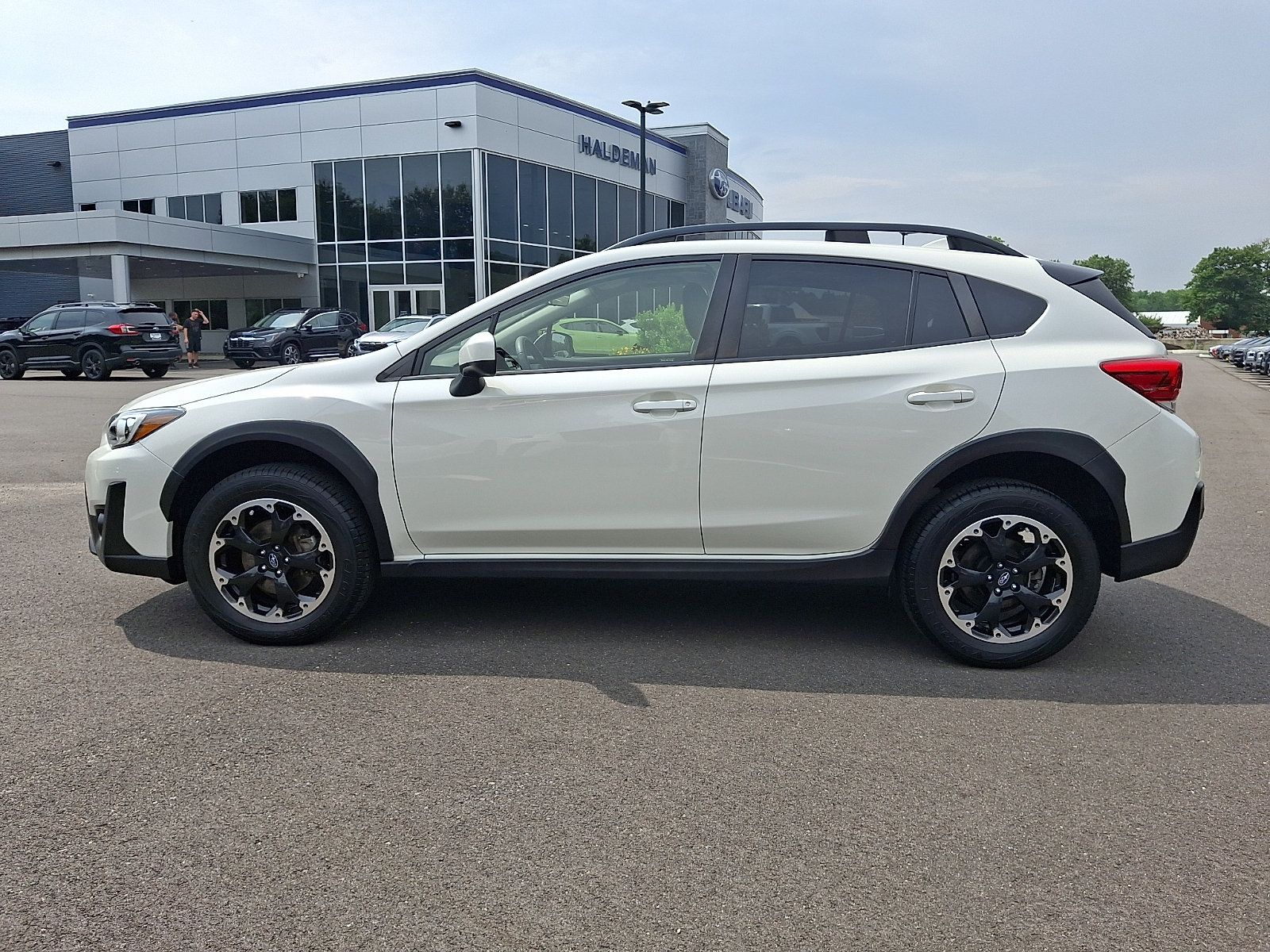 Certified 2023 Subaru Crosstrek 2.0i Premium AWD/4WD image 4