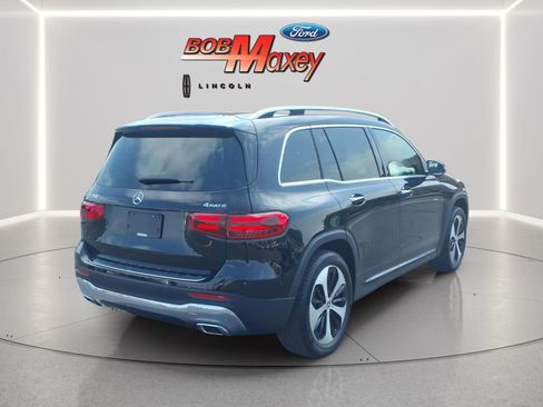 Used 2024 Mercedes-Benz GLB 250 4MATIC w/ Exclusive Package image 4
