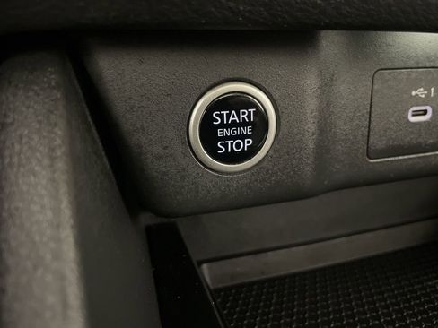 Used 2021 Nissan Rogue SV FWD image 10