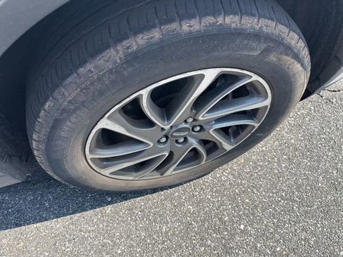 Used 2022 Lincoln Corsair AWD w/ Equipment Group 101A image 10