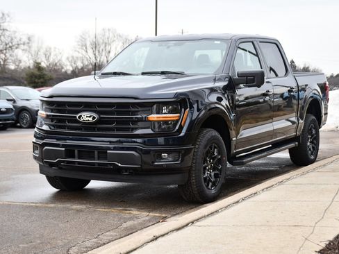 Used 2025 Ford F150 XLT w/ Equipment Group 302A MID image 4