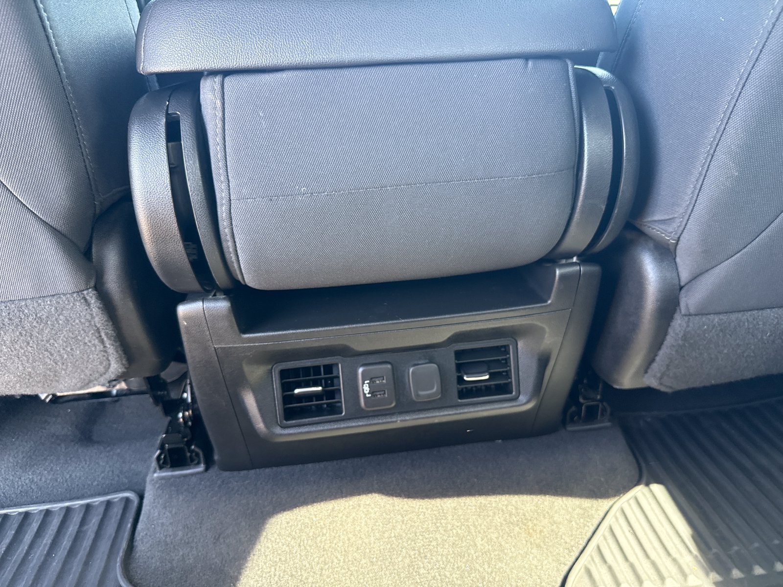 Used 2021 Chevrolet Silverado 1500 RST w/ LPO, Blackout Package AWD/4WD image 32
