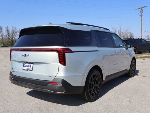 New 2026 Kia Carnival SX Prestige FWD image 7