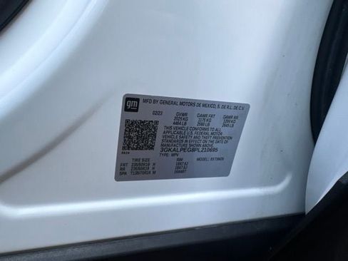Used 2023 GMC Terrain SLT w/ Elevation Edition FWD image 34