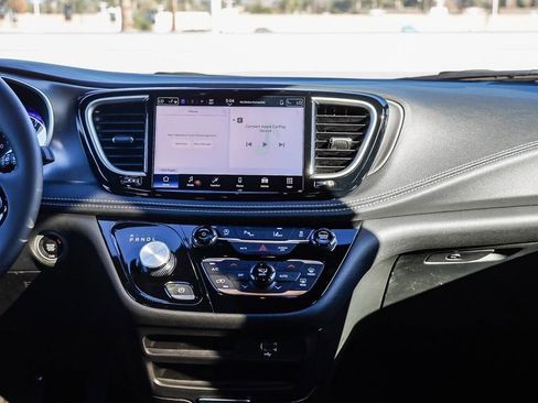 New 2026 Chrysler Pacifica Select w/ S Appearance Package image 15