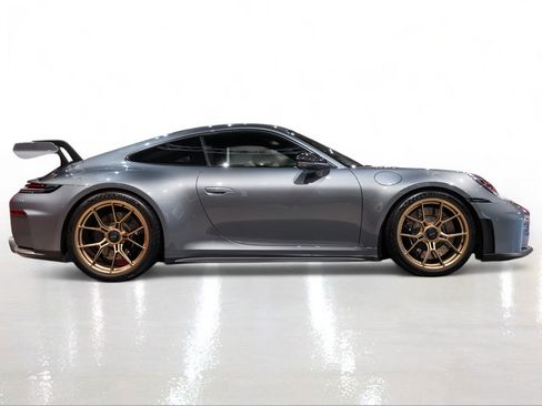 Used 2026 Porsche 911 GT3 RWD image 9
