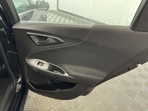 Used 2025 Chevrolet Malibu LT FWD image 17