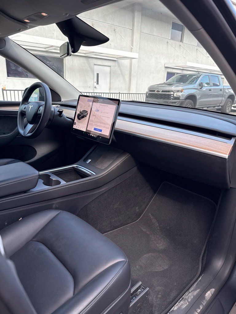 Used 2023 Tesla Model Y Long Range AWD/4WD image 20