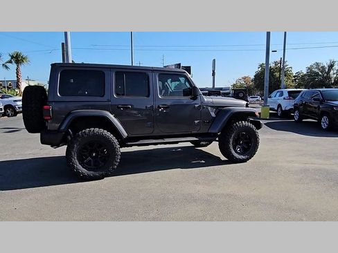 New 2025 Jeep Wrangler Unlimited Sahara w/ Technology Group AWD/4WD image 33