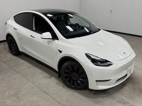 Used 2022 Tesla Model Y Performance image 33