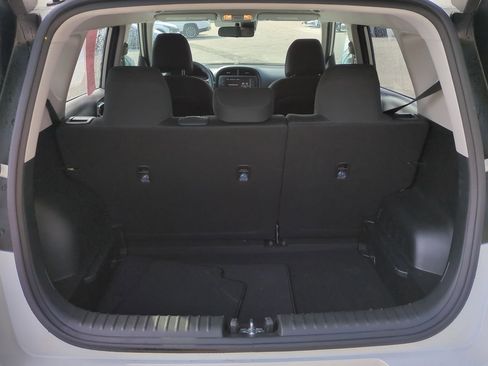 Used 2025 Kia Soul LX w/ LX Technology Package FWD image 12