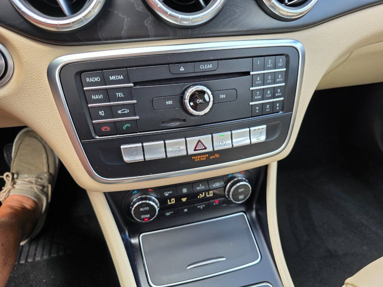 Used 2019 Mercedes-Benz CLA 250 4MATIC image 17