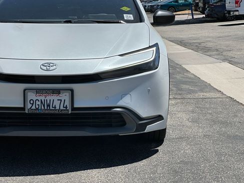 Used 2023 Toyota Prius XLE FWD image 13