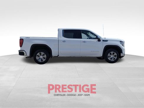 Used 2025 GMC Sierra 1500 SLT AWD/4WD image 7