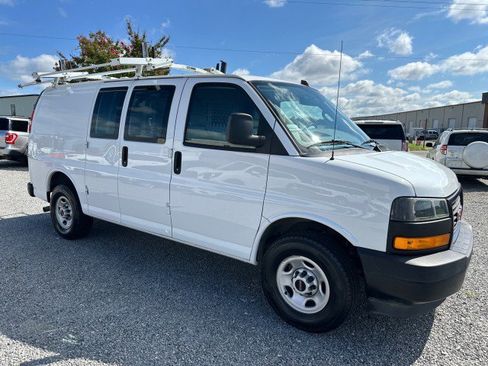 Used 2023 GMC Savana 2500 w/ Driver Convenience Package RWD image 5