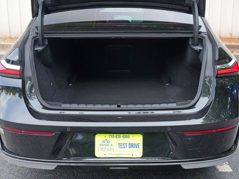 Used 2023 BMW i7 xDrive60 AWD/4WD image 10
