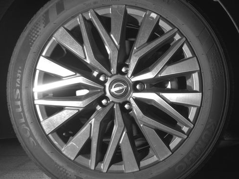Used 2025 Nissan Altima 2.5 SV FWD image 13