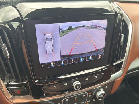 Used 2020 Chevrolet Traverse High Country w/ LPO, Cargo Package AWD/4WD image 27